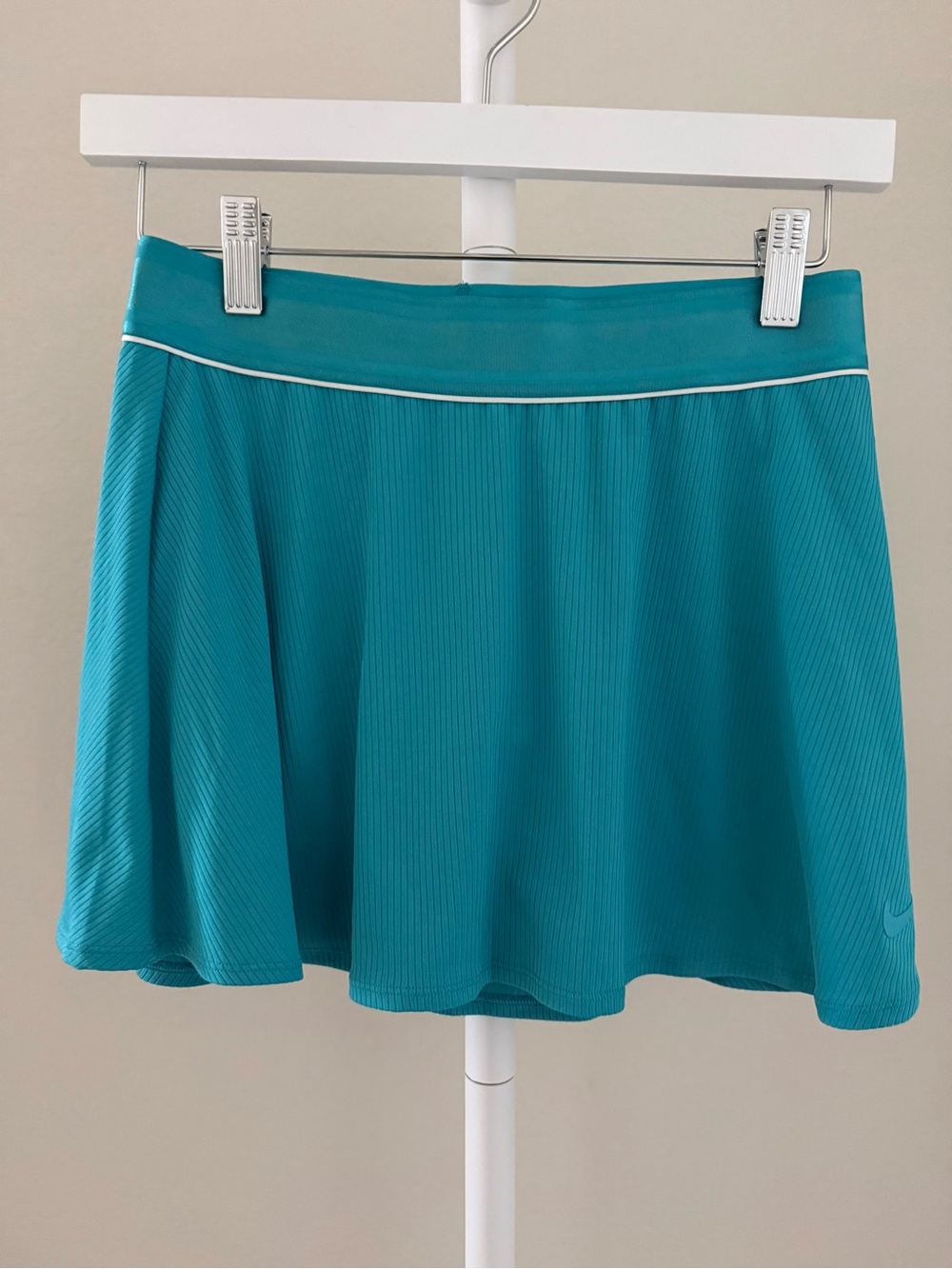 Nike Teal Pleated Tennis Skirt with White Piping - Women